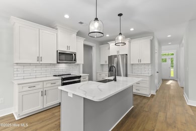 Gourmet Kitchen w/ Island