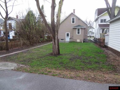 1211 N 4th St, Mankato, MN 56001 - photo 4