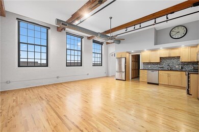 28 Bayley St unit 402, Pawtucket, RI 02860 - photo 4