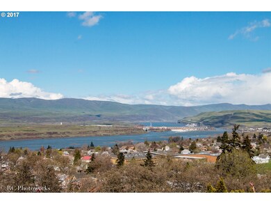 916 E 16th Place, the Dalles, OR 97058 - photo 2