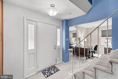 9615 Lindenbrook St, Fairfax, VA 22031 - photo 5