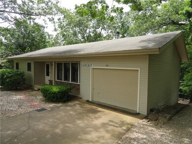 36 Lancaster Dr, Bella Vista, AR 72715 - photo 2