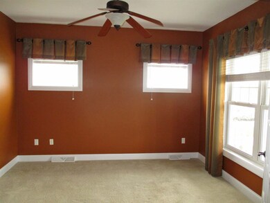 2806 Sunflower Dr, Fitchburg, WI 53711 - photo 2