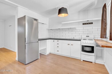 10-web-or-mls-821 N 3rd St-10