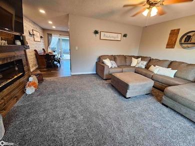 641 Alta Vista Dr, Carroll, IA 51401 - photo 7