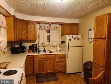 934 Fern Ave, Reading, PA 19607 - photo 5