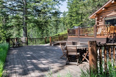 Exterior - Lower Deck