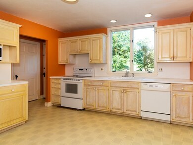 46 Saint Marys Rd, Milton, MA 02186 - photo 7