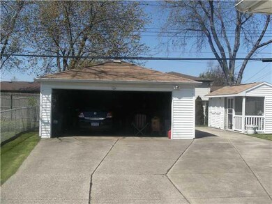 Parking Lot/Garage. 2 car garage is roomy and in e