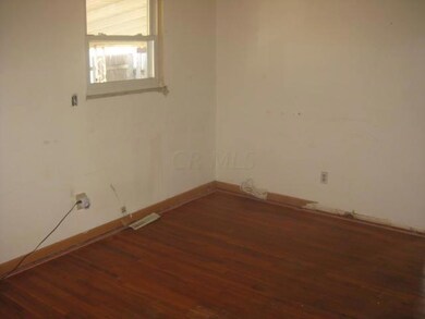 3955 Briggs Rd, Columbus, OH 43228 - photo 3