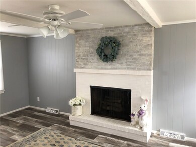 127 Bayberry Rd, Woonsocket, RI 02895 - photo 4