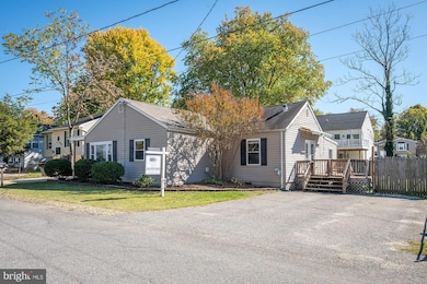 765 204th St, Pasadena, MD 21122 - photo 3