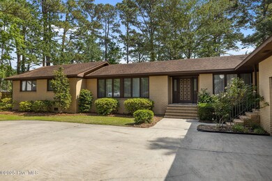 3703 Oxford Court