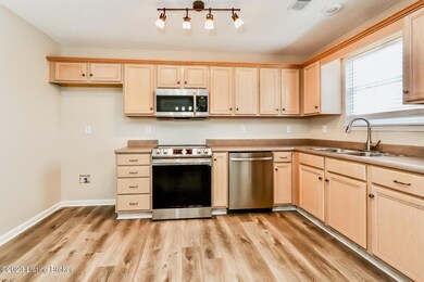 323 Deer Park Way, Mount Washington, KY 40047 - photo 6