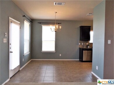 2004 Coy Dr, Copperas Cove, TX 76522 - photo 4