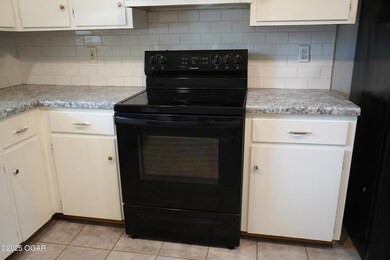 601 Kimberly St, Joplin, MO 64801 - photo 7