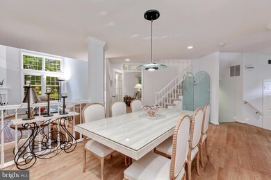 10964 Bloomingdale Dr, Rockville, MD 20852 - photo 4