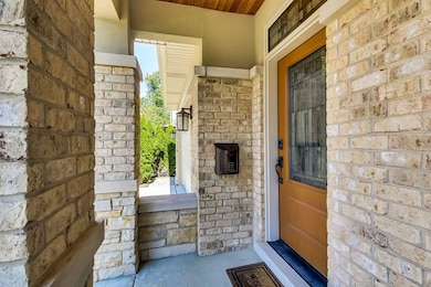 175 N Oak St, Elmhurst, IL 60126 - photo 4