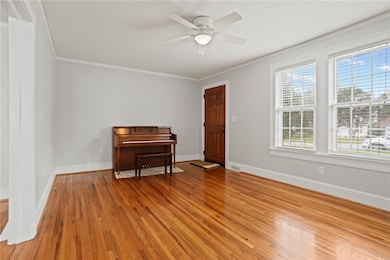 HARDWOOD FLOORS!
