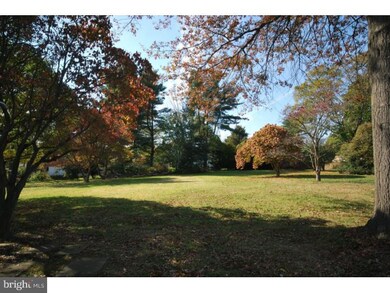 2610 Radcliffe Rd, Broomall, PA 19008 - photo 3