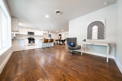 708 Briarwood Ln, Hurst, TX 76053 - photo 2