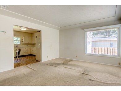 801 E 9th St, Newberg, OR 97132 - photo 7