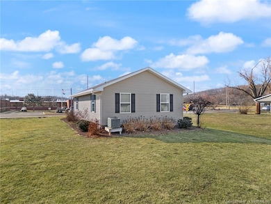 316 Elm St, Paoli, IN 47454 - photo 6