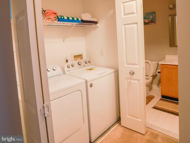 11920 Thurloe Dr, Lutherville Timonium, MD 21093 - photo 6