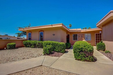 10574 W Palmeras Dr, Sun City, AZ 85373 - photo 5