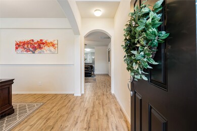 1212 Quarterhorse Dr, Alvin, TX 77511 - photo 5