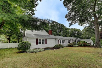 109 Rogers Ave, Barrington, RI 02806 - photo 2
