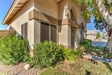 1302 E Hearne Way-5