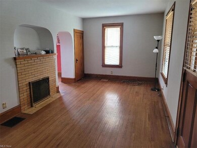 934 Clarendon Ave SW, Canton, OH 44710 - photo 4