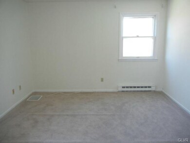 1704 Elmhurst Dr, Whitehall, PA 18052 - photo 7