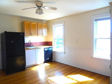 120 Montgomery St unit 3, Cambridge, MA 02140 - photo 7