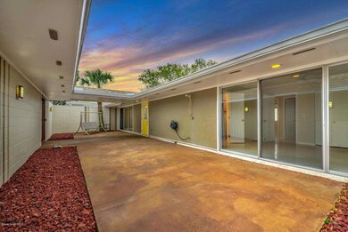 Front Courtyard_01