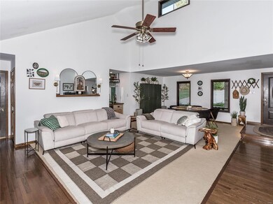 2027 Mapleleaf Dr, Collinsville, IL 62234 - photo 7