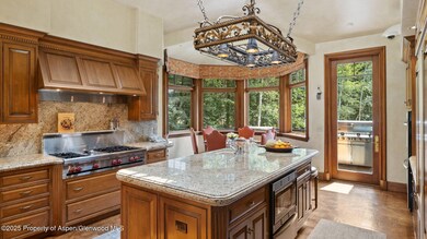 7-web-or-mls-715-willoughby-way