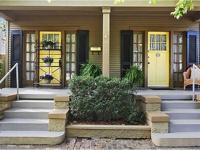 Facade/Exterior Front. Fabulous 3 bedroom 3 bath s