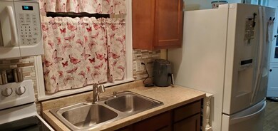 2837 Dresden St, Columbus, OH 43224 - photo 6