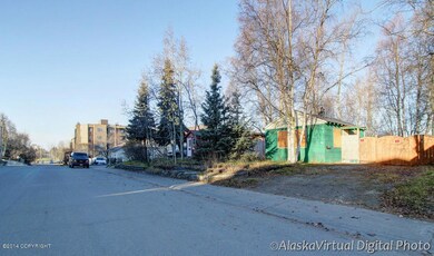 Street Scene - Walk Downtown!