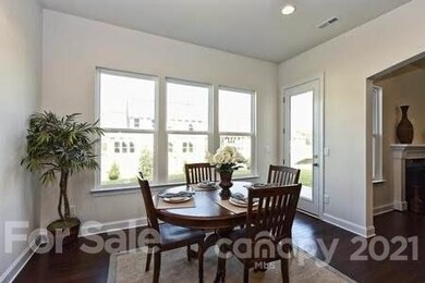 1570 Thatcher Crossing unit 6, Clover, SC 29710 - photo 6