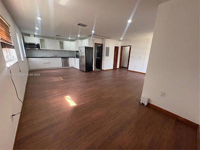 3291 SW 25th St unit 2, Miami, FL 33133 - photo 2