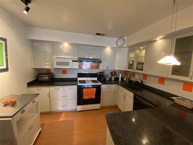 70 Willow St unit 54V, Jersey City, NJ 07305 - photo 5