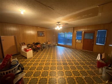 7714 Melanie St, Houston, TX 77016 - photo 6