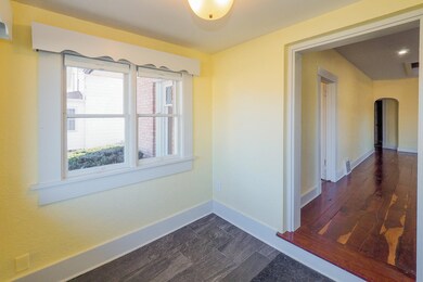 502 S ELM-106