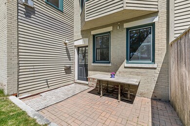 118 State St., Unit R