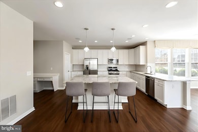 100 Silver Comet Ct, Fredericksburg, VA 22405 - photo 2