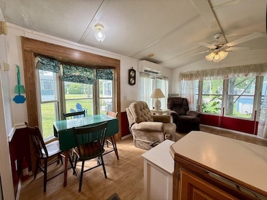 23 Whites Ln N unit Ave B, Grand Isle, VT 05458 - photo 6