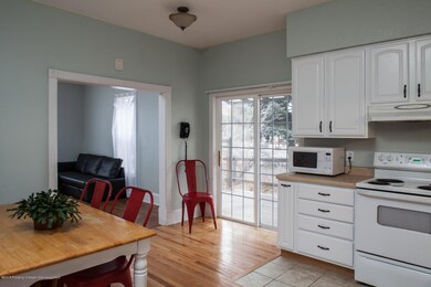 Kitchen - Dining